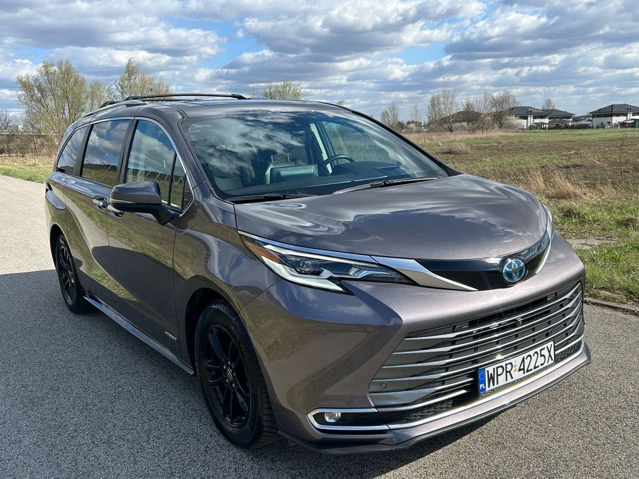 Toyota Sienna 2021 Toyota Sienna Platinium AWD Hybrid VAT23