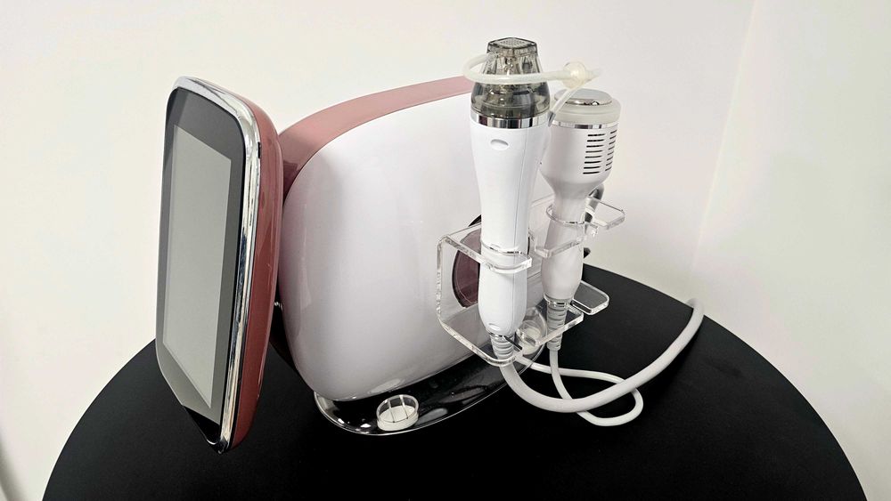 Radiofrekwencja Mikroigłowa RF Frakcyjny próżniowy + Zimny Młotek