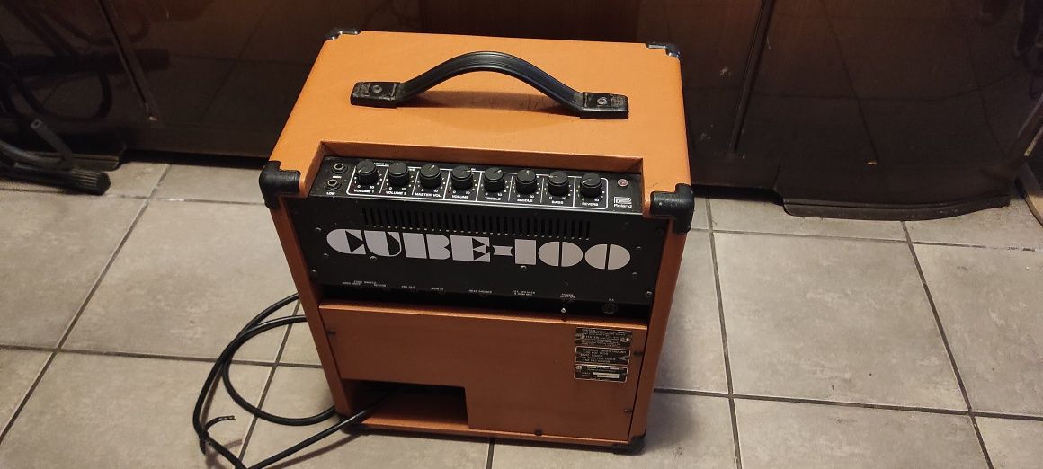 Wzmacniacz gitarowy Roland Cube-100