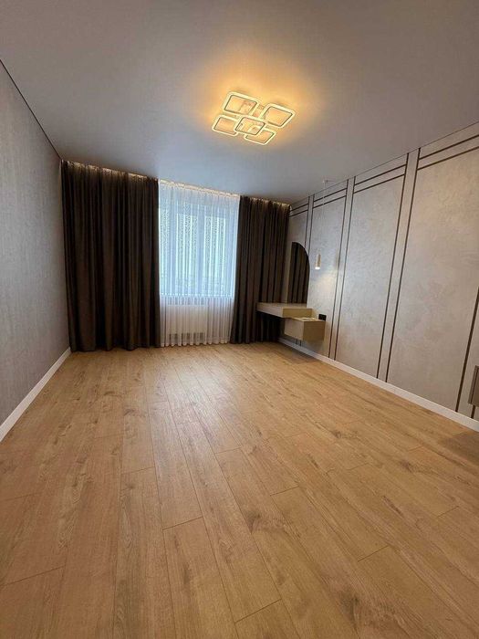 2к, Виставка, Рауш, здана НБ, дизайн.ремонт