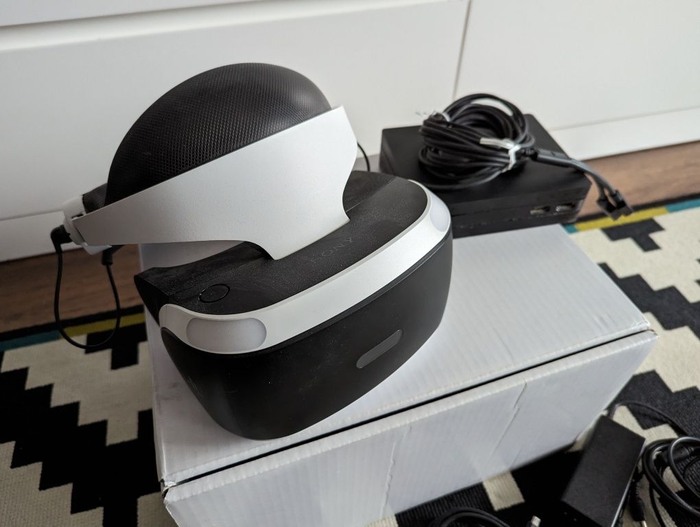 SONY PlayStation VR V2 PS4 / PS5 komplet CUH-ZEY2