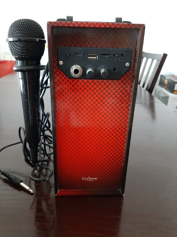 Przenośny głośnik boombox bluetooth z mikrofonem,efektami świetlnymi