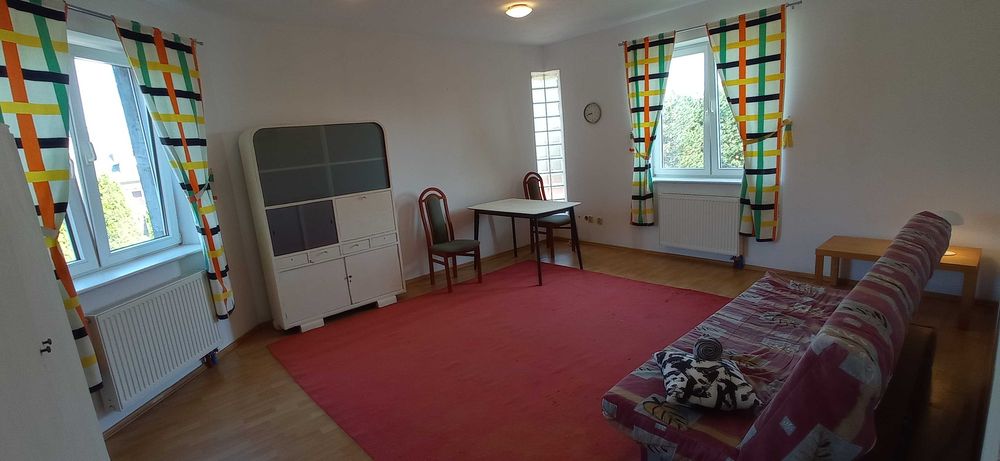 Wynajmę pokój jednoosobowy bezpośrednio z miejscem postojowym