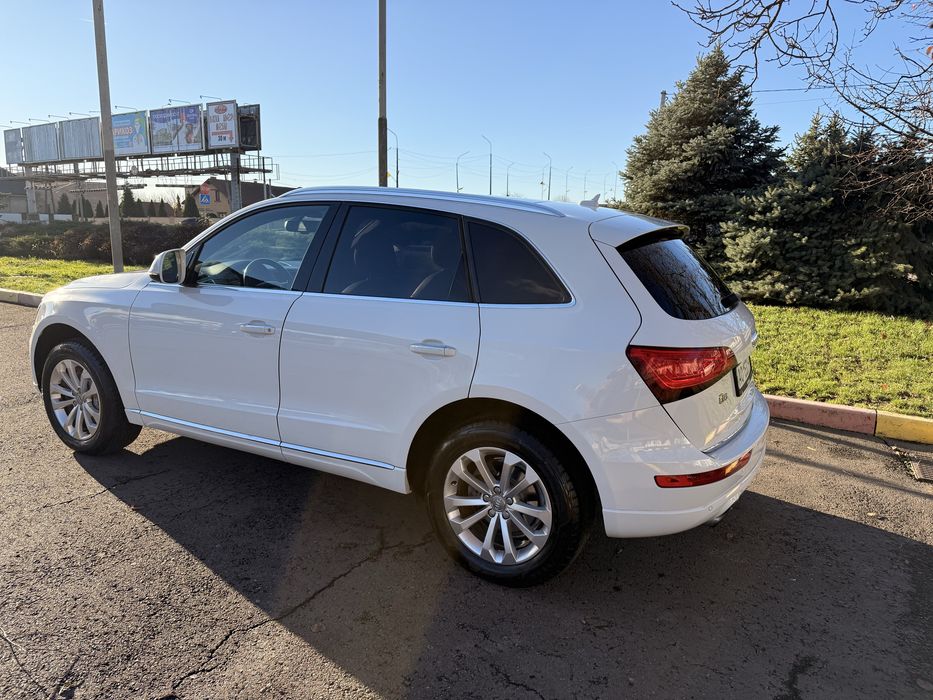 Продам Audi Q5 2015 року в топовій комплектації