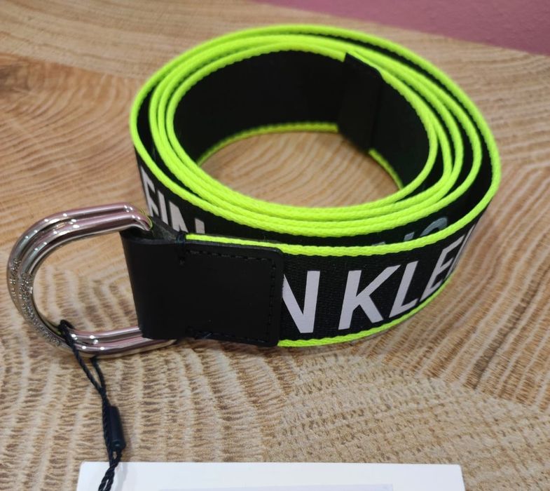 Damski pasek materiałowy czarno neonowy oryginalny Calvin Klein 85