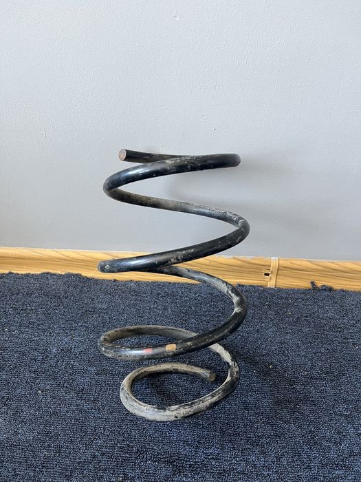 Передня пружина bmw e46 2001p 320d седан