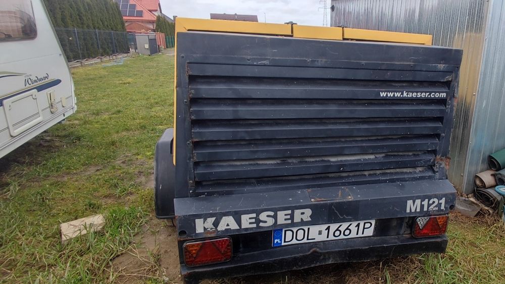 Zamiana minikoparka | Kompresor sprężarka Kaeser M121 10 bar 10m³