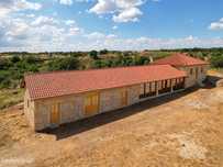Moradia, Monsanto e Idanha-a-Velha