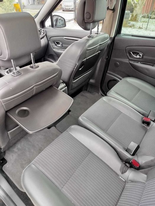 Renault Grant Scenuc 2012 1,5 dci 176000 km 110 KM 7 osobowy