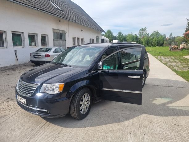 Chrysler Town Country Limited