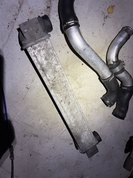 Intercooler BMW E39 3.0D diesel chłodnica rura guma przewód powietrza