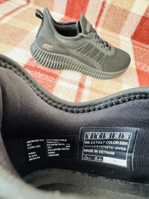 (Оригінал) жіночі кросівки Skechers Bobs, розмір 40