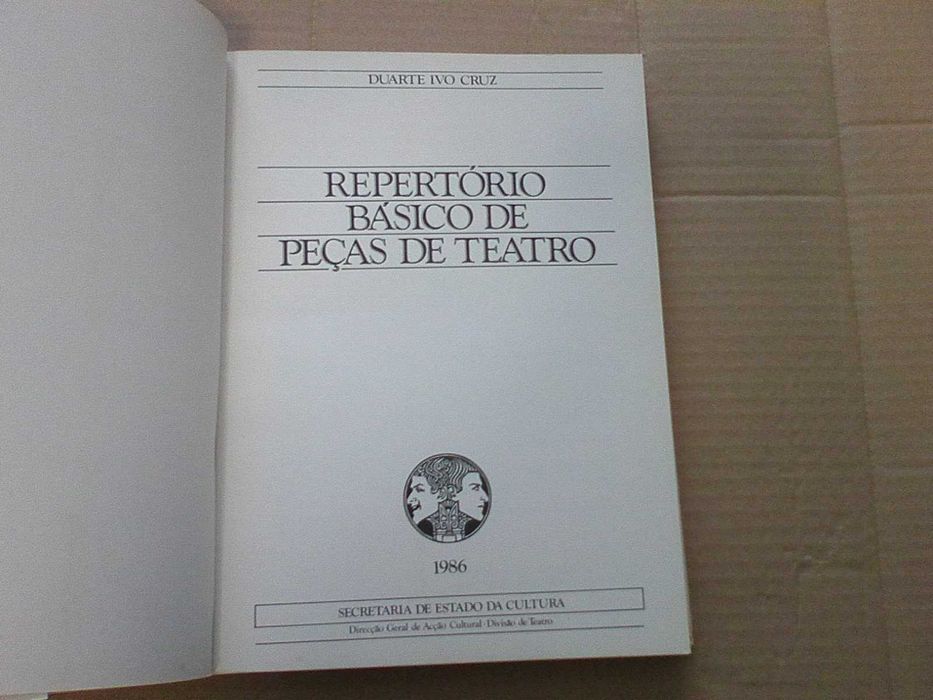 Repertório básico de peças de teatro