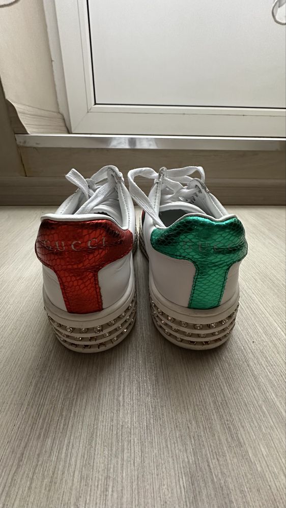 Продам кеды Gycci