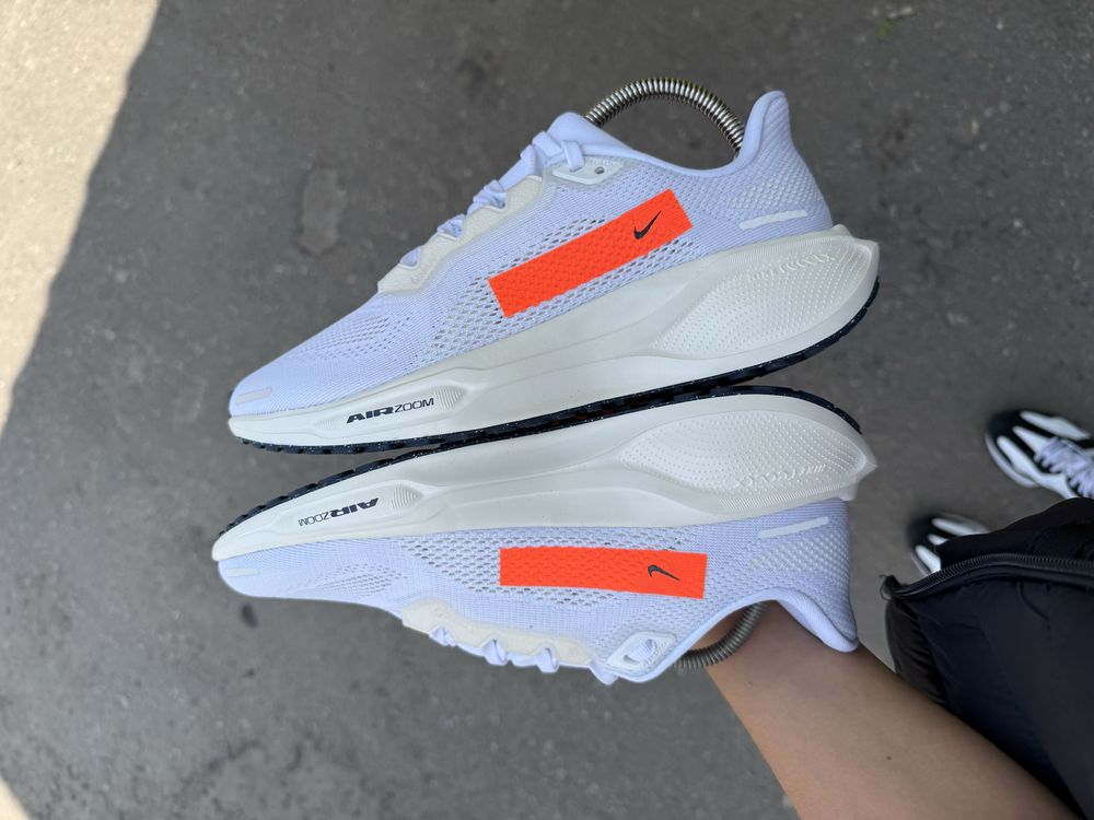 Nike air zoom pegasus кроссовки оригинал 38 размер белые