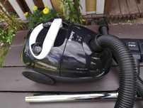Odkurzacz Amica VM 1032 Ora, 900 W