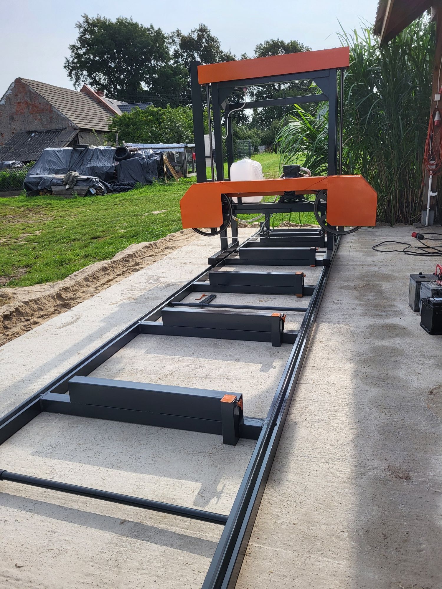 Trak taśmowy poziomy