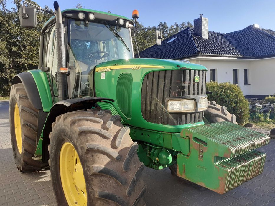 Ciągnik rolniczy John Deere 6920 rok 2006 r. 150 KM