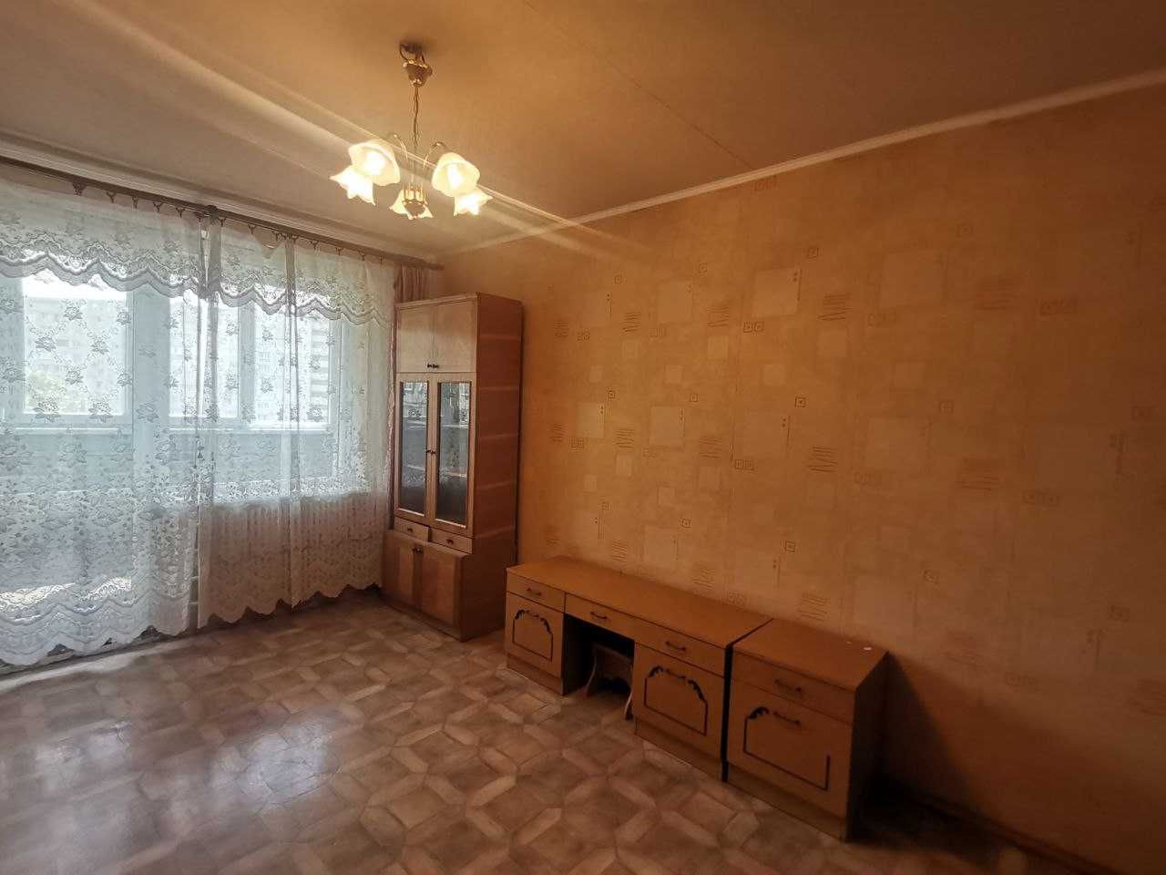 Сдам 3-комнатную квартиру м. Спортивная