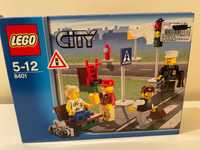 Lego City 8401 - Kolekcja Minifigurek z Miasta Minifigure Collection