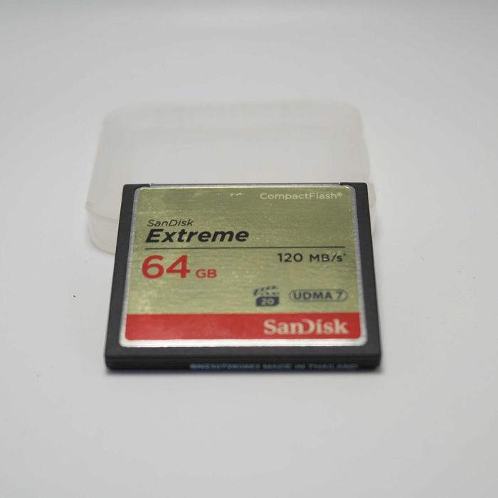 Cartão CompactFlash Sandisk Extreme 64Gb 120Mb/s