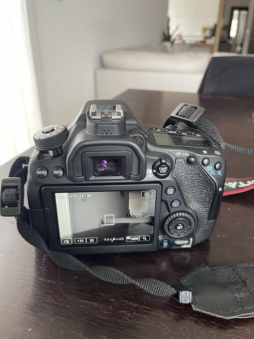 Canon 80d DSLR Como nova