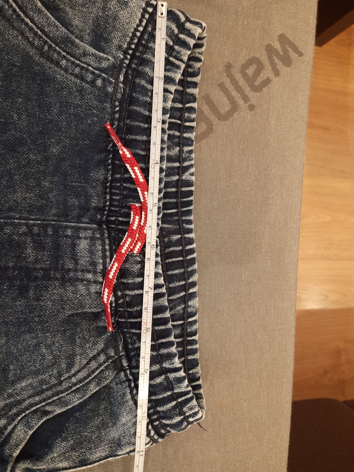 Spodnie joggersy rozm 116