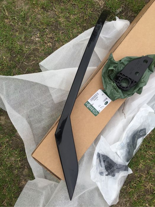 Jaguar I pace listewka zderzak  przód L tylna L P mocowanie ślizg