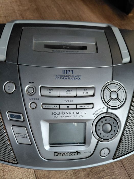 Продам магнитолу Panasonic RX-ES23
