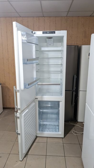 Холодильник Electrolux