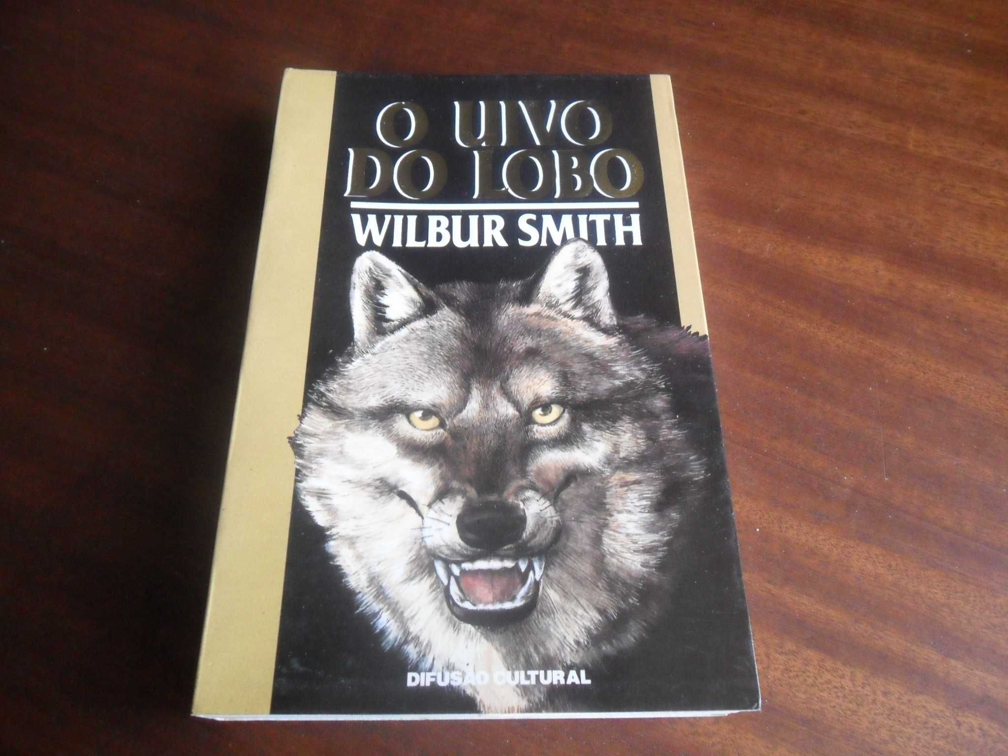 "O Uivo do Lobo" de Wilbur Smith - 1ª Edição de 1990