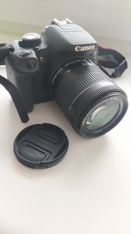 Дзеркальний фотоапарат Canon 700D оригінал +сумка+зарядка+документи та