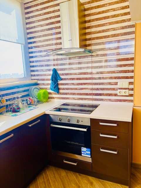 Подобово  новобудова м.Чернігівька ,Дарница,центр Сердца