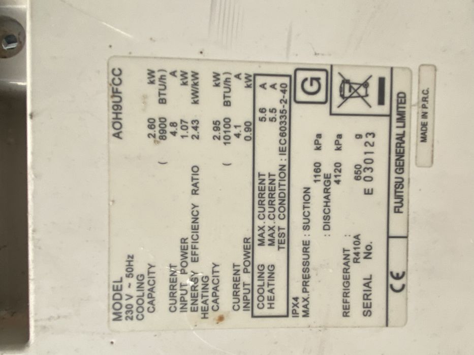 2 Ar condicionado completos a funcionar.