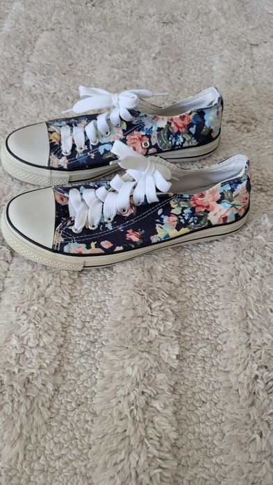 Nowe trampki damskie tenisówki Converse r. 39