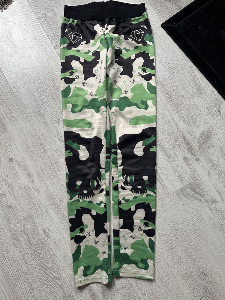 Dres damski dwuczęściowy