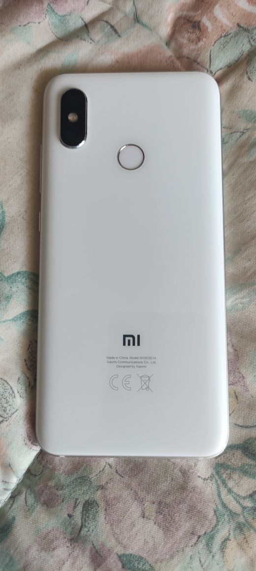 Xiaomi Mi8       .