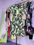 vestido florido preto