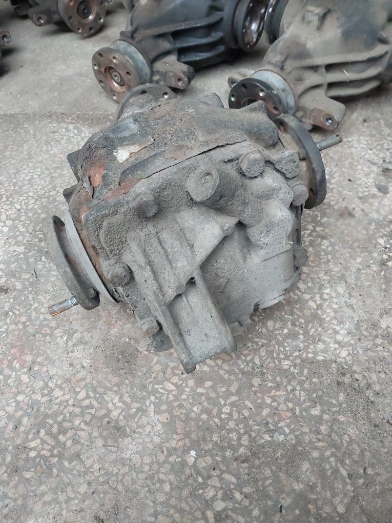Dyfer dyferencjał tylny most bmw e 46 2.0d diesel automat 3.07 3 07