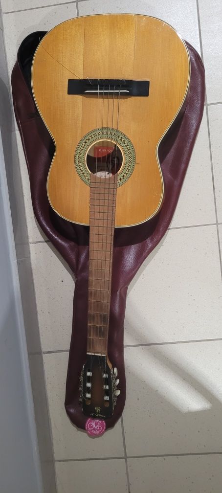 Sprzedam gitarę Gitara Defil