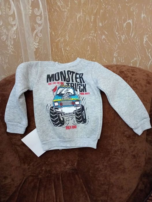 Спортивний костюм для хлопчика 98розмір