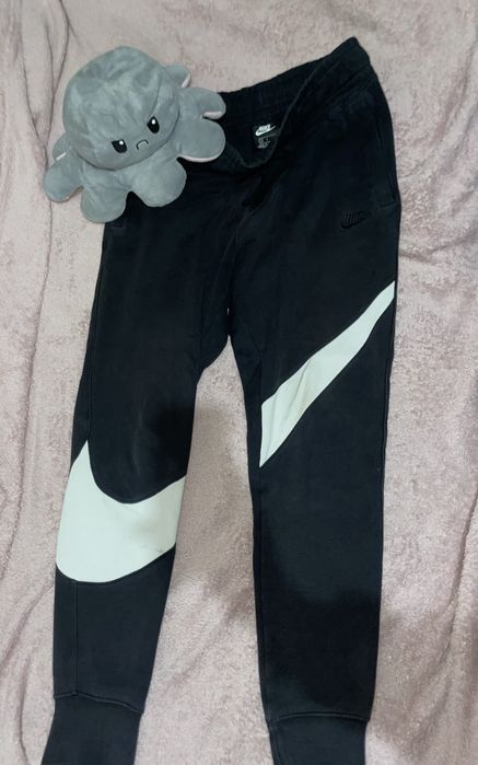 Штани Nike  Swoosh