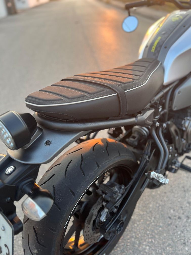 Yamaha XSR 700 leovince