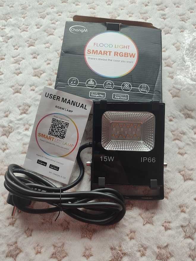 Inteligentny halogen LED RGB 15W