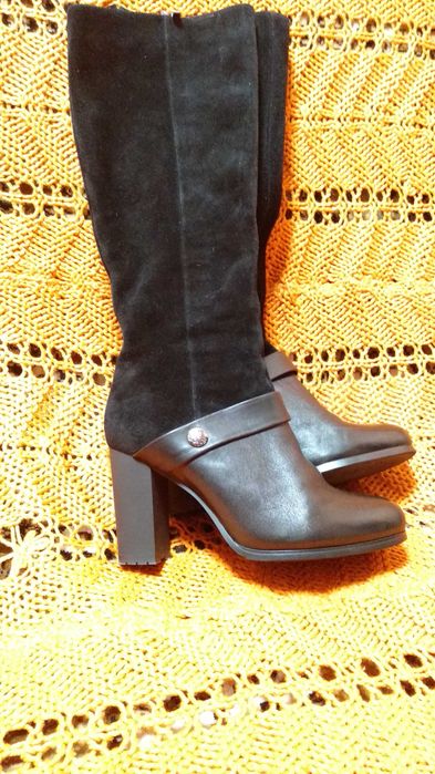 Сапожки замшеві нові