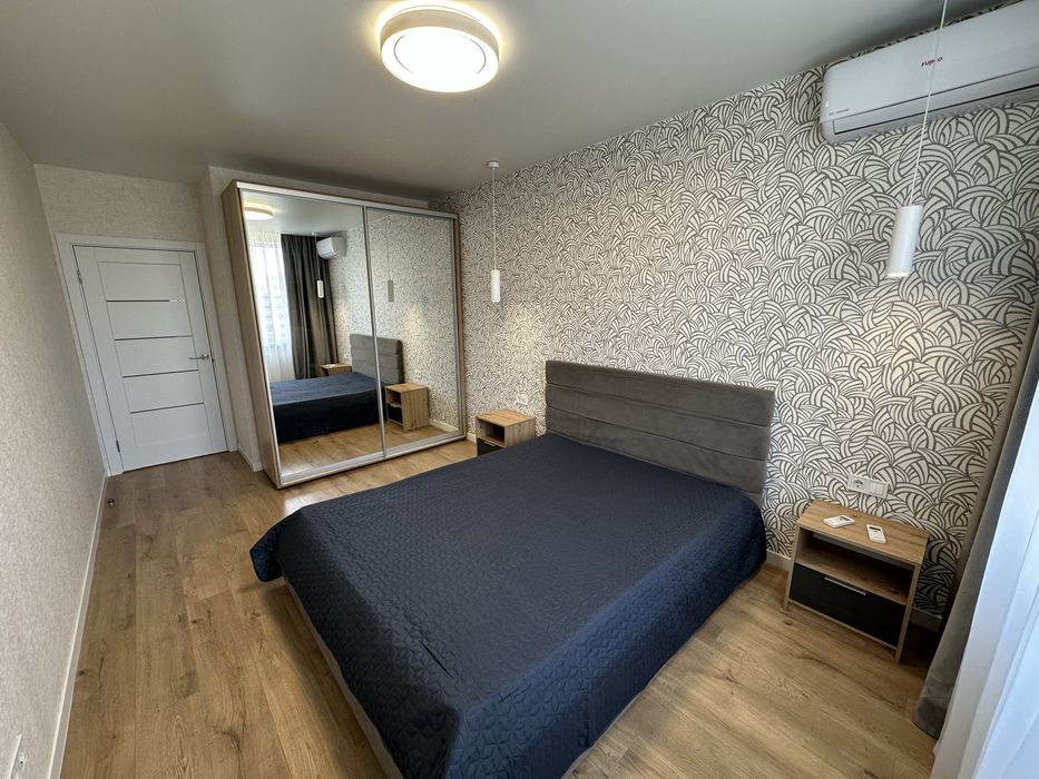 ЖК Варшавський, 2к, 17пов. 66м.кв. Власник