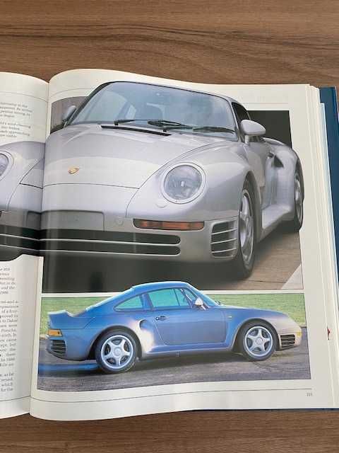 Livro "Classic Cars"