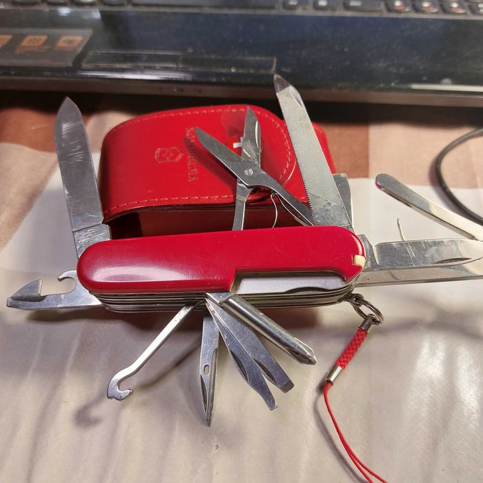 Victorinox Craftsman 1.4773