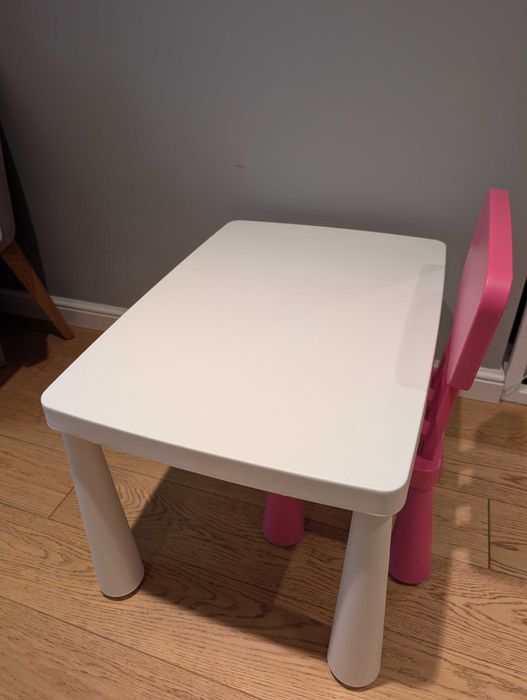 Stolik Biały i Krzesełko Różowe Mammut