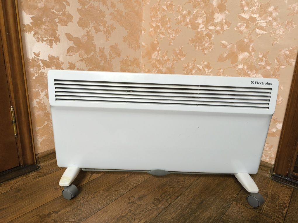 Електроконвектор Electrolux